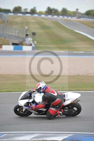 Motorcycle action photographs;Trackday digital images;donington;donington park leicestershire;donington photographs;event digital images;eventdigitalimages;no limits trackday;peter wileman photography;trackday;trackday photos
