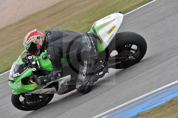 Motorcycle action photographs;Trackday digital images;donington;donington park leicestershire;donington photographs;event digital images;eventdigitalimages;no limits trackday;peter wileman photography;trackday;trackday photos