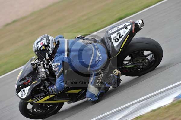 Motorcycle action photographs;Trackday digital images;donington;donington park leicestershire;donington photographs;event digital images;eventdigitalimages;no limits trackday;peter wileman photography;trackday;trackday photos