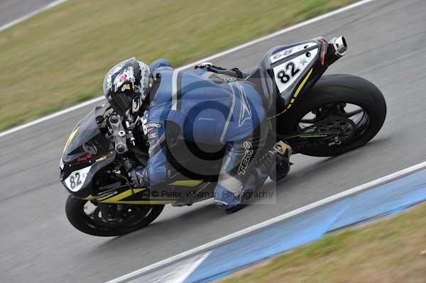 Motorcycle action photographs;Trackday digital images;donington;donington park leicestershire;donington photographs;event digital images;eventdigitalimages;no limits trackday;peter wileman photography;trackday;trackday photos