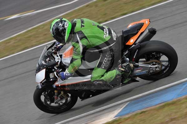Motorcycle action photographs;Trackday digital images;donington;donington park leicestershire;donington photographs;event digital images;eventdigitalimages;no limits trackday;peter wileman photography;trackday;trackday photos