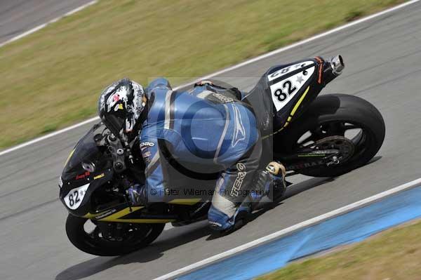 Motorcycle action photographs;Trackday digital images;donington;donington park leicestershire;donington photographs;event digital images;eventdigitalimages;no limits trackday;peter wileman photography;trackday;trackday photos