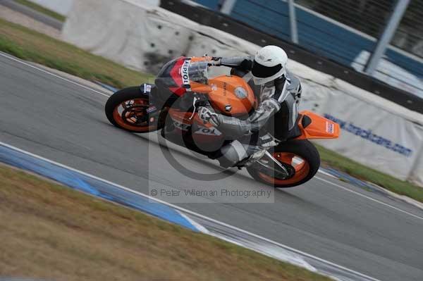 Motorcycle action photographs;Trackday digital images;donington;donington park leicestershire;donington photographs;event digital images;eventdigitalimages;no limits trackday;peter wileman photography;trackday;trackday photos