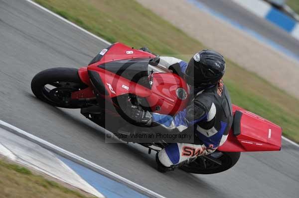 Motorcycle action photographs;Trackday digital images;donington;donington park leicestershire;donington photographs;event digital images;eventdigitalimages;no limits trackday;peter wileman photography;trackday;trackday photos