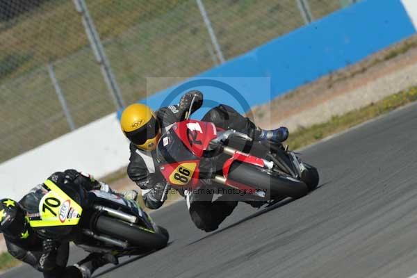 Motorcycle action photographs;Trackday digital images;donington;donington park leicestershire;donington photographs;event digital images;eventdigitalimages;no limits trackday;peter wileman photography;trackday;trackday photos