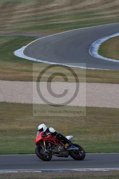Motorcycle action photographs;Trackday digital images;donington;donington park leicestershire;donington photographs;event digital images;eventdigitalimages;no limits trackday;peter wileman photography;trackday;trackday photos