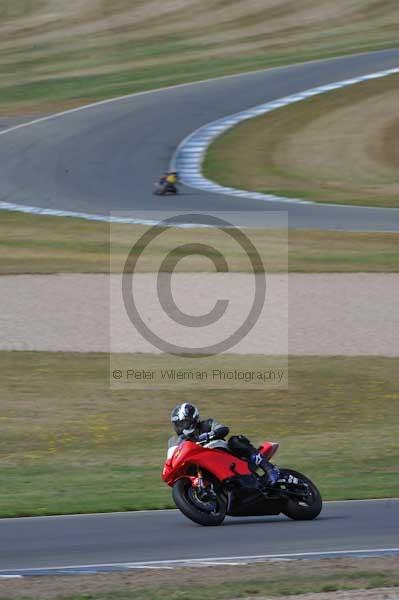 Motorcycle action photographs;Trackday digital images;donington;donington park leicestershire;donington photographs;event digital images;eventdigitalimages;no limits trackday;peter wileman photography;trackday;trackday photos