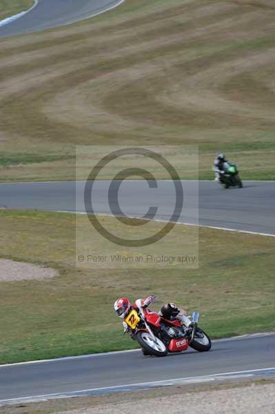Motorcycle action photographs;Trackday digital images;donington;donington park leicestershire;donington photographs;event digital images;eventdigitalimages;no limits trackday;peter wileman photography;trackday;trackday photos