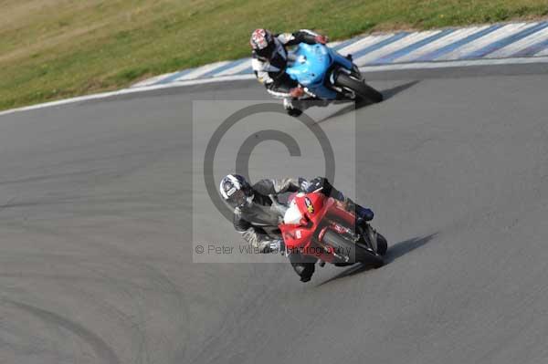 Motorcycle action photographs;Trackday digital images;donington;donington park leicestershire;donington photographs;event digital images;eventdigitalimages;no limits trackday;peter wileman photography;trackday;trackday photos