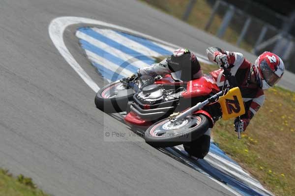 Motorcycle action photographs;Trackday digital images;donington;donington park leicestershire;donington photographs;event digital images;eventdigitalimages;no limits trackday;peter wileman photography;trackday;trackday photos