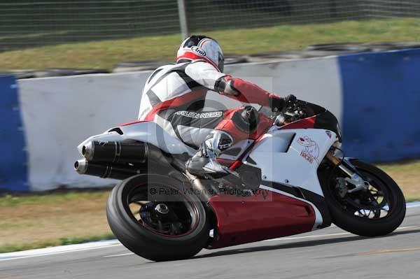 Motorcycle action photographs;Trackday digital images;donington;donington park leicestershire;donington photographs;event digital images;eventdigitalimages;no limits trackday;peter wileman photography;trackday;trackday photos