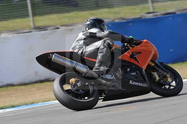 Motorcycle action photographs;Trackday digital images;donington;donington park leicestershire;donington photographs;event digital images;eventdigitalimages;no limits trackday;peter wileman photography;trackday;trackday photos