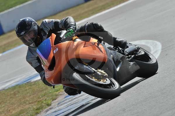 Motorcycle action photographs;Trackday digital images;donington;donington park leicestershire;donington photographs;event digital images;eventdigitalimages;no limits trackday;peter wileman photography;trackday;trackday photos