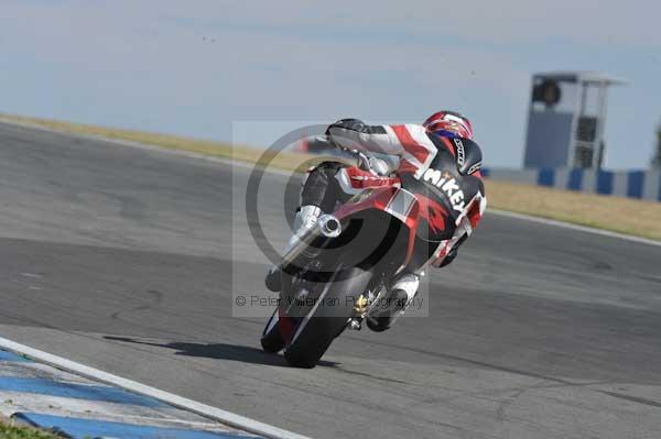 Motorcycle action photographs;Trackday digital images;donington;donington park leicestershire;donington photographs;event digital images;eventdigitalimages;no limits trackday;peter wileman photography;trackday;trackday photos