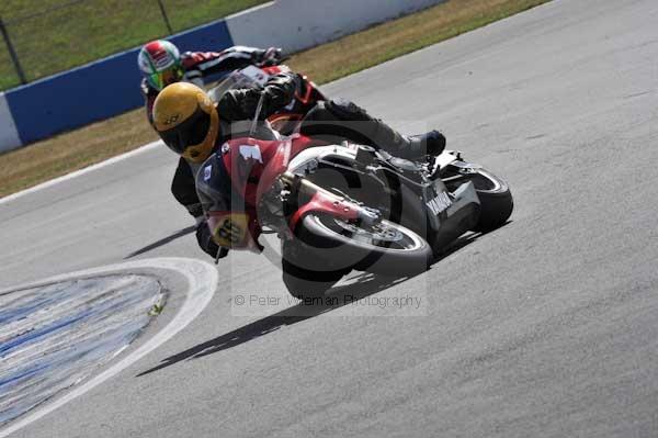 Motorcycle action photographs;Trackday digital images;donington;donington park leicestershire;donington photographs;event digital images;eventdigitalimages;no limits trackday;peter wileman photography;trackday;trackday photos