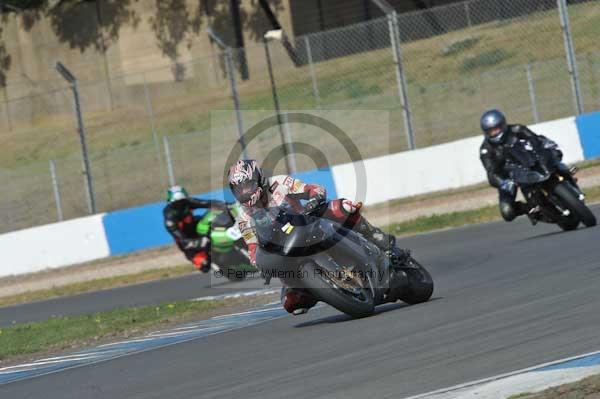 Motorcycle action photographs;Trackday digital images;donington;donington park leicestershire;donington photographs;event digital images;eventdigitalimages;no limits trackday;peter wileman photography;trackday;trackday photos