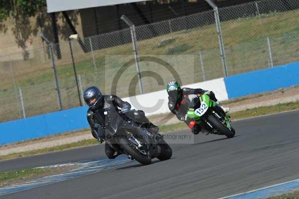 Motorcycle action photographs;Trackday digital images;donington;donington park leicestershire;donington photographs;event digital images;eventdigitalimages;no limits trackday;peter wileman photography;trackday;trackday photos