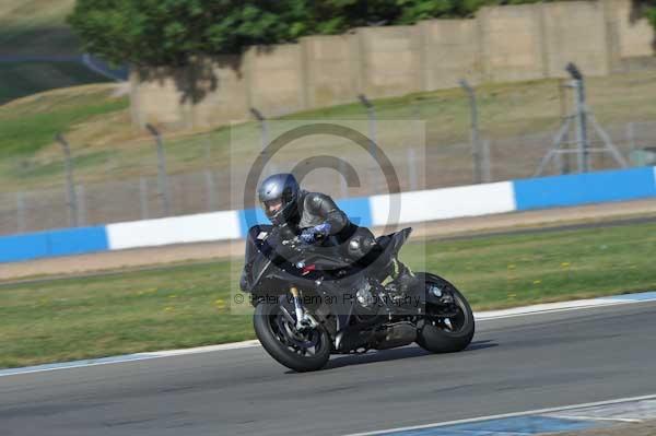 Motorcycle action photographs;Trackday digital images;donington;donington park leicestershire;donington photographs;event digital images;eventdigitalimages;no limits trackday;peter wileman photography;trackday;trackday photos