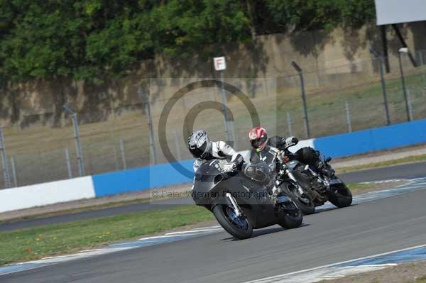 Motorcycle action photographs;Trackday digital images;donington;donington park leicestershire;donington photographs;event digital images;eventdigitalimages;no limits trackday;peter wileman photography;trackday;trackday photos