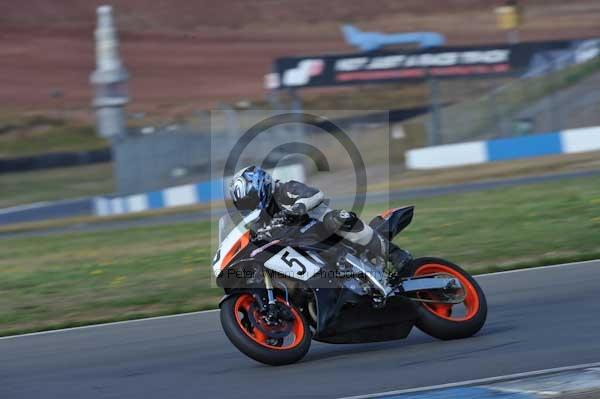 Motorcycle action photographs;Trackday digital images;donington;donington park leicestershire;donington photographs;event digital images;eventdigitalimages;no limits trackday;peter wileman photography;trackday;trackday photos
