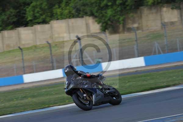 Motorcycle action photographs;Trackday digital images;donington;donington park leicestershire;donington photographs;event digital images;eventdigitalimages;no limits trackday;peter wileman photography;trackday;trackday photos