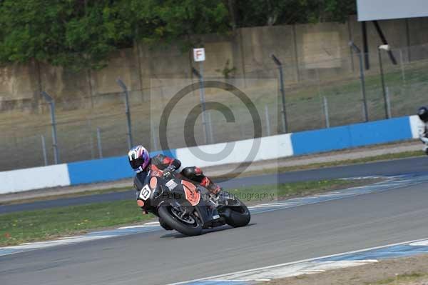 Motorcycle action photographs;Trackday digital images;donington;donington park leicestershire;donington photographs;event digital images;eventdigitalimages;no limits trackday;peter wileman photography;trackday;trackday photos