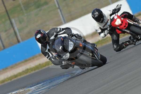 Motorcycle action photographs;Trackday digital images;donington;donington park leicestershire;donington photographs;event digital images;eventdigitalimages;no limits trackday;peter wileman photography;trackday;trackday photos