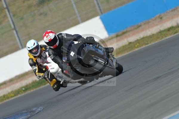 Motorcycle action photographs;Trackday digital images;donington;donington park leicestershire;donington photographs;event digital images;eventdigitalimages;no limits trackday;peter wileman photography;trackday;trackday photos