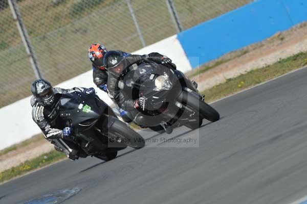 Motorcycle action photographs;Trackday digital images;donington;donington park leicestershire;donington photographs;event digital images;eventdigitalimages;no limits trackday;peter wileman photography;trackday;trackday photos