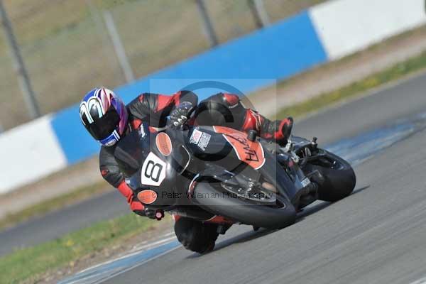 Motorcycle action photographs;Trackday digital images;donington;donington park leicestershire;donington photographs;event digital images;eventdigitalimages;no limits trackday;peter wileman photography;trackday;trackday photos