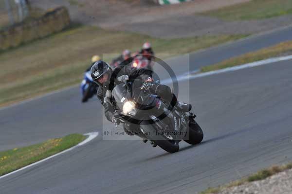 Motorcycle action photographs;Trackday digital images;donington;donington park leicestershire;donington photographs;event digital images;eventdigitalimages;no limits trackday;peter wileman photography;trackday;trackday photos
