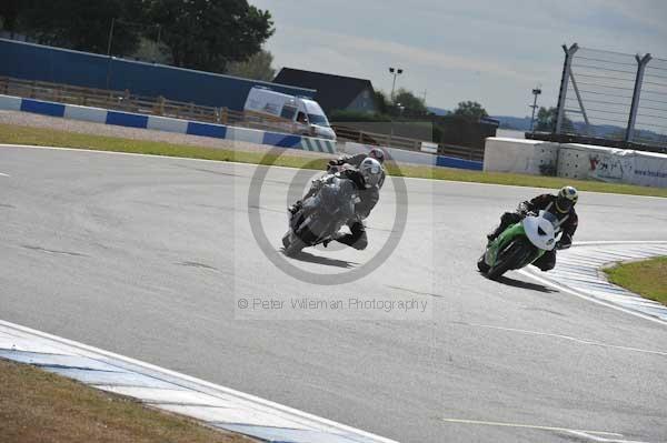 Motorcycle action photographs;Trackday digital images;donington;donington park leicestershire;donington photographs;event digital images;eventdigitalimages;no limits trackday;peter wileman photography;trackday;trackday photos