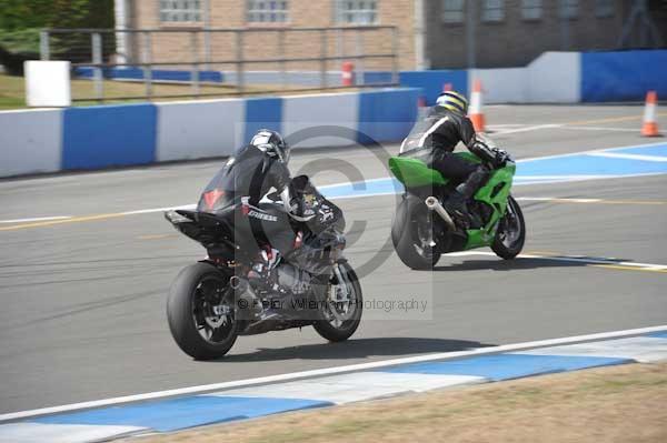 Motorcycle action photographs;Trackday digital images;donington;donington park leicestershire;donington photographs;event digital images;eventdigitalimages;no limits trackday;peter wileman photography;trackday;trackday photos