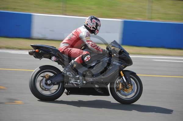 Motorcycle action photographs;Trackday digital images;donington;donington park leicestershire;donington photographs;event digital images;eventdigitalimages;no limits trackday;peter wileman photography;trackday;trackday photos