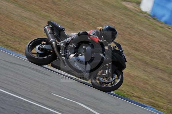 Motorcycle action photographs;Trackday digital images;donington;donington park leicestershire;donington photographs;event digital images;eventdigitalimages;no limits trackday;peter wileman photography;trackday;trackday photos