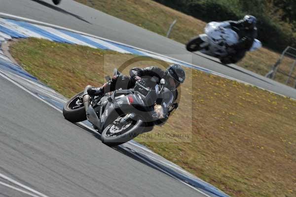 Motorcycle action photographs;Trackday digital images;donington;donington park leicestershire;donington photographs;event digital images;eventdigitalimages;no limits trackday;peter wileman photography;trackday;trackday photos