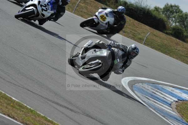 Motorcycle action photographs;Trackday digital images;donington;donington park leicestershire;donington photographs;event digital images;eventdigitalimages;no limits trackday;peter wileman photography;trackday;trackday photos