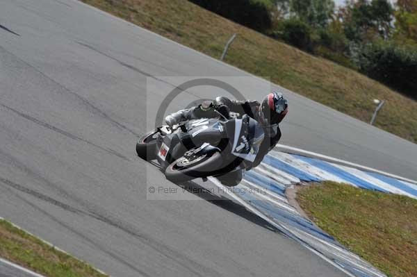 Motorcycle action photographs;Trackday digital images;donington;donington park leicestershire;donington photographs;event digital images;eventdigitalimages;no limits trackday;peter wileman photography;trackday;trackday photos