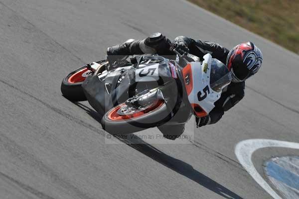 Motorcycle action photographs;Trackday digital images;donington;donington park leicestershire;donington photographs;event digital images;eventdigitalimages;no limits trackday;peter wileman photography;trackday;trackday photos