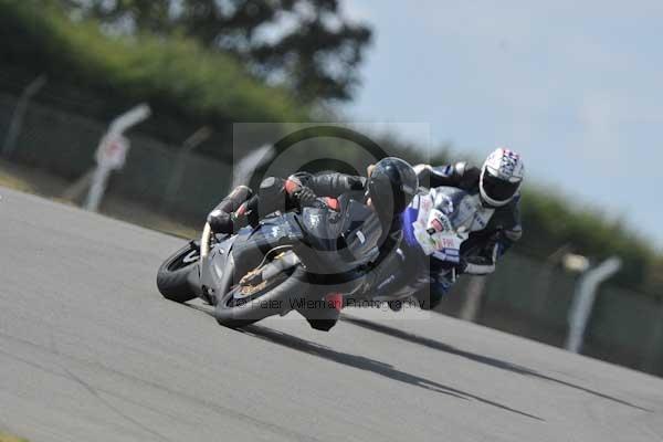 Motorcycle action photographs;Trackday digital images;donington;donington park leicestershire;donington photographs;event digital images;eventdigitalimages;no limits trackday;peter wileman photography;trackday;trackday photos