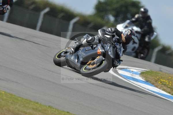 Motorcycle action photographs;Trackday digital images;donington;donington park leicestershire;donington photographs;event digital images;eventdigitalimages;no limits trackday;peter wileman photography;trackday;trackday photos
