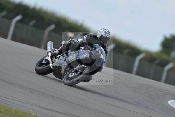 Motorcycle action photographs;Trackday digital images;donington;donington park leicestershire;donington photographs;event digital images;eventdigitalimages;no limits trackday;peter wileman photography;trackday;trackday photos