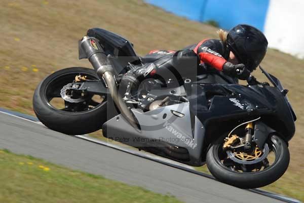 Motorcycle action photographs;Trackday digital images;donington;donington park leicestershire;donington photographs;event digital images;eventdigitalimages;no limits trackday;peter wileman photography;trackday;trackday photos