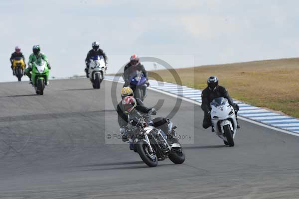 Motorcycle action photographs;Trackday digital images;donington;donington park leicestershire;donington photographs;event digital images;eventdigitalimages;no limits trackday;peter wileman photography;trackday;trackday photos