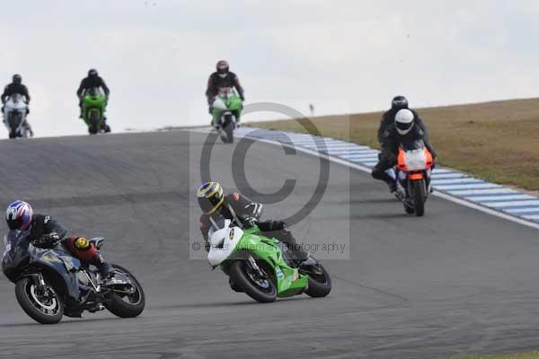Motorcycle action photographs;Trackday digital images;donington;donington park leicestershire;donington photographs;event digital images;eventdigitalimages;no limits trackday;peter wileman photography;trackday;trackday photos