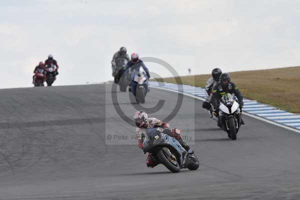 Motorcycle action photographs;Trackday digital images;donington;donington park leicestershire;donington photographs;event digital images;eventdigitalimages;no limits trackday;peter wileman photography;trackday;trackday photos