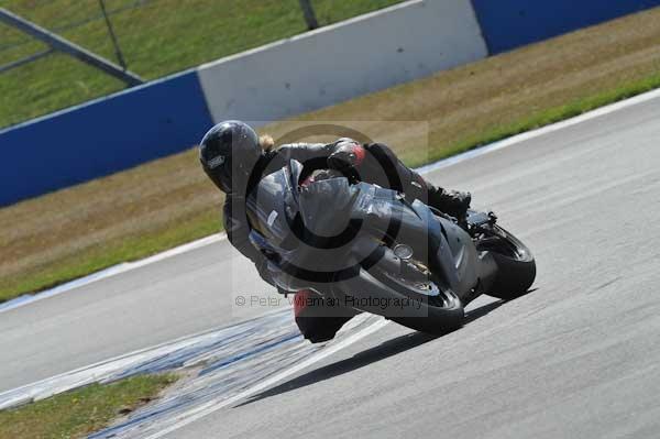 Motorcycle action photographs;Trackday digital images;donington;donington park leicestershire;donington photographs;event digital images;eventdigitalimages;no limits trackday;peter wileman photography;trackday;trackday photos