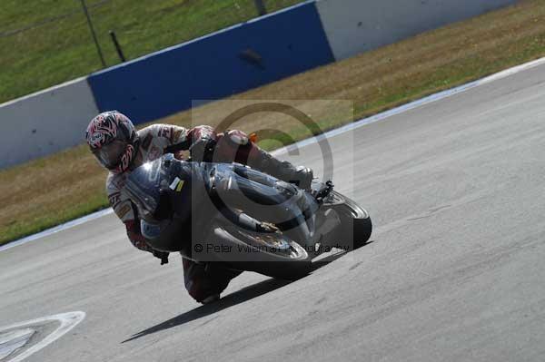 Motorcycle action photographs;Trackday digital images;donington;donington park leicestershire;donington photographs;event digital images;eventdigitalimages;no limits trackday;peter wileman photography;trackday;trackday photos