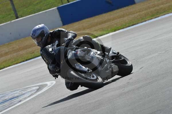 Motorcycle action photographs;Trackday digital images;donington;donington park leicestershire;donington photographs;event digital images;eventdigitalimages;no limits trackday;peter wileman photography;trackday;trackday photos