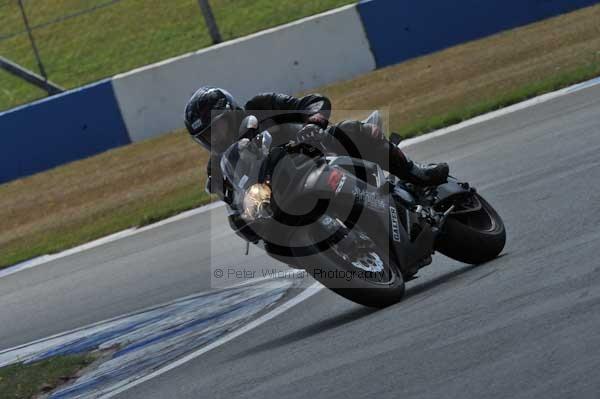 Motorcycle action photographs;Trackday digital images;donington;donington park leicestershire;donington photographs;event digital images;eventdigitalimages;no limits trackday;peter wileman photography;trackday;trackday photos